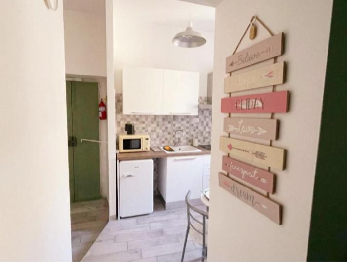 Chez Bois - Suite Apartment Capodimonte Naples Exterior photo
