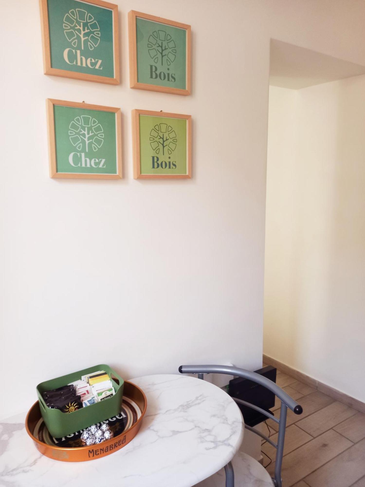 Chez Bois - Suite Apartment Capodimonte Naples Exterior photo